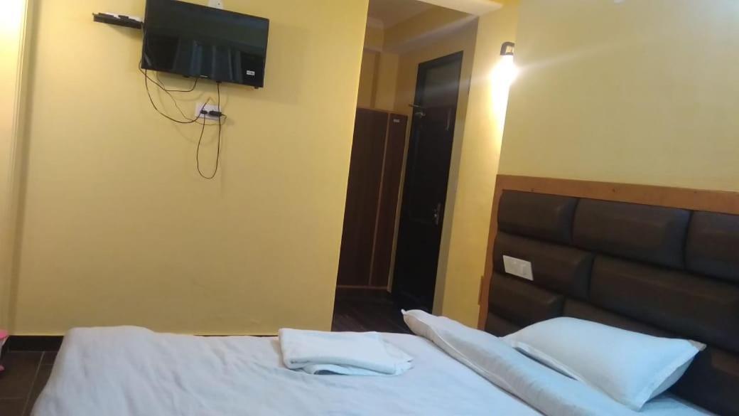 שימלה Aarika Homestay מראה חיצוני תמונה
