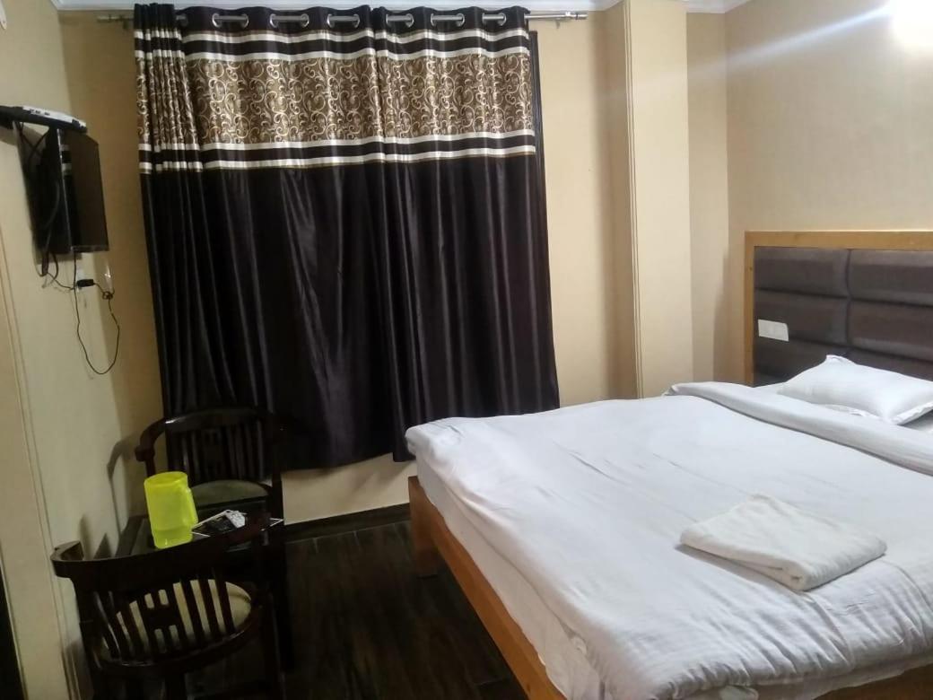שימלה Aarika Homestay מראה חיצוני תמונה